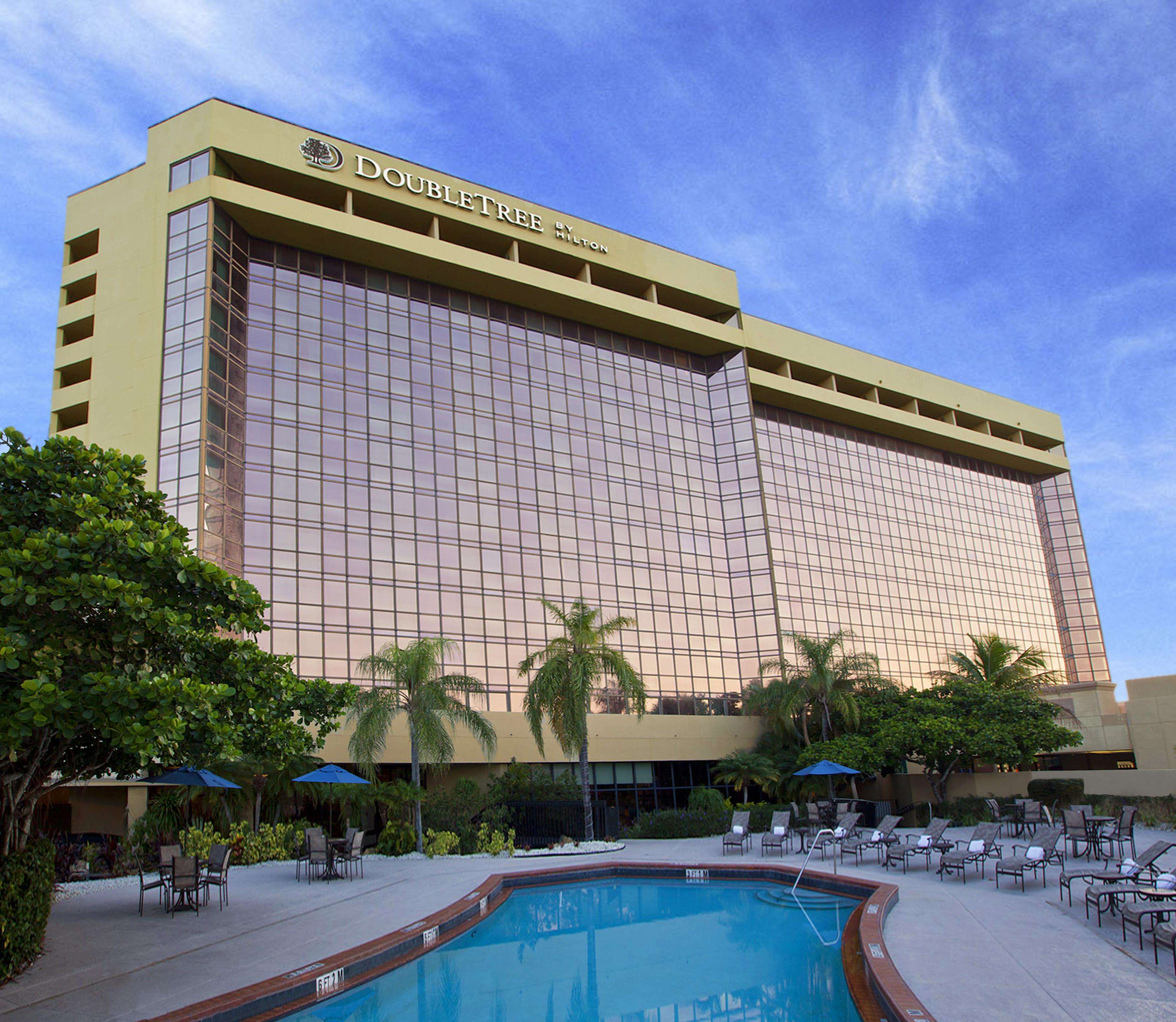 DoubleTree by Hilton Miami Airport & Convention Center Photo