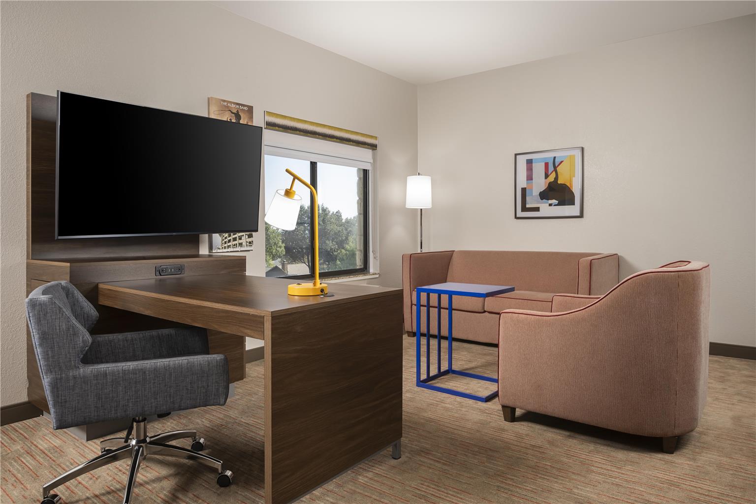 Hampton Inn & Suites Mansfield Image