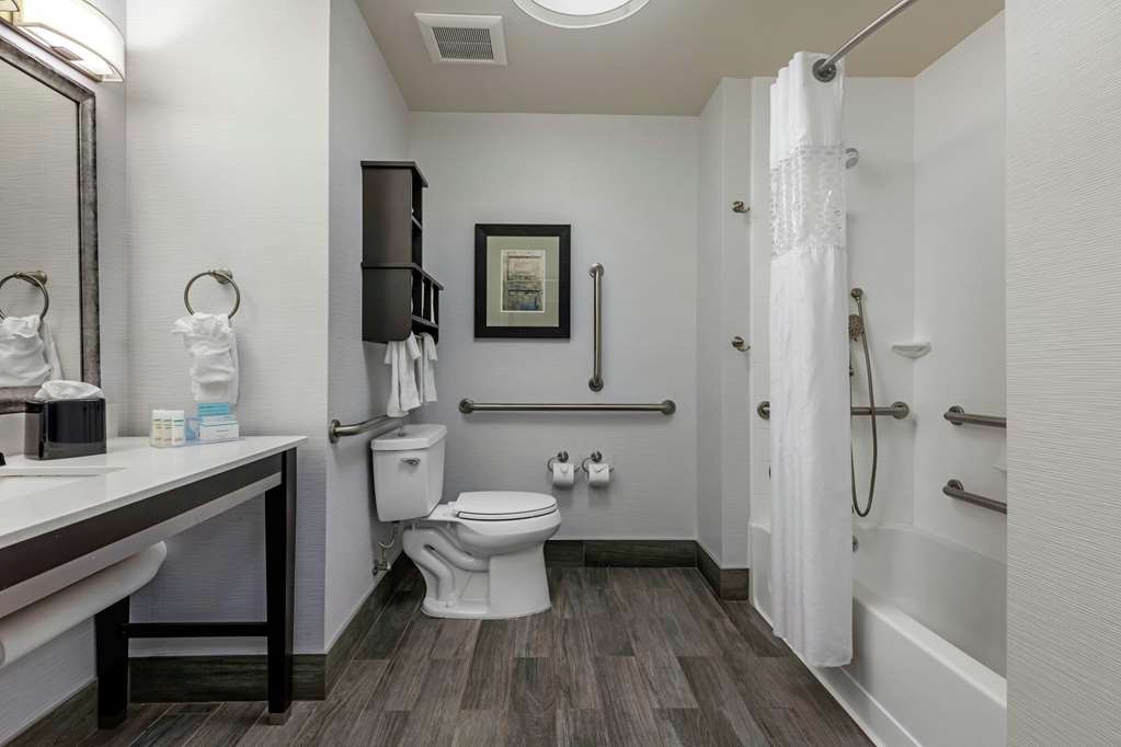 Hampton Inn & Suites Columbus Image