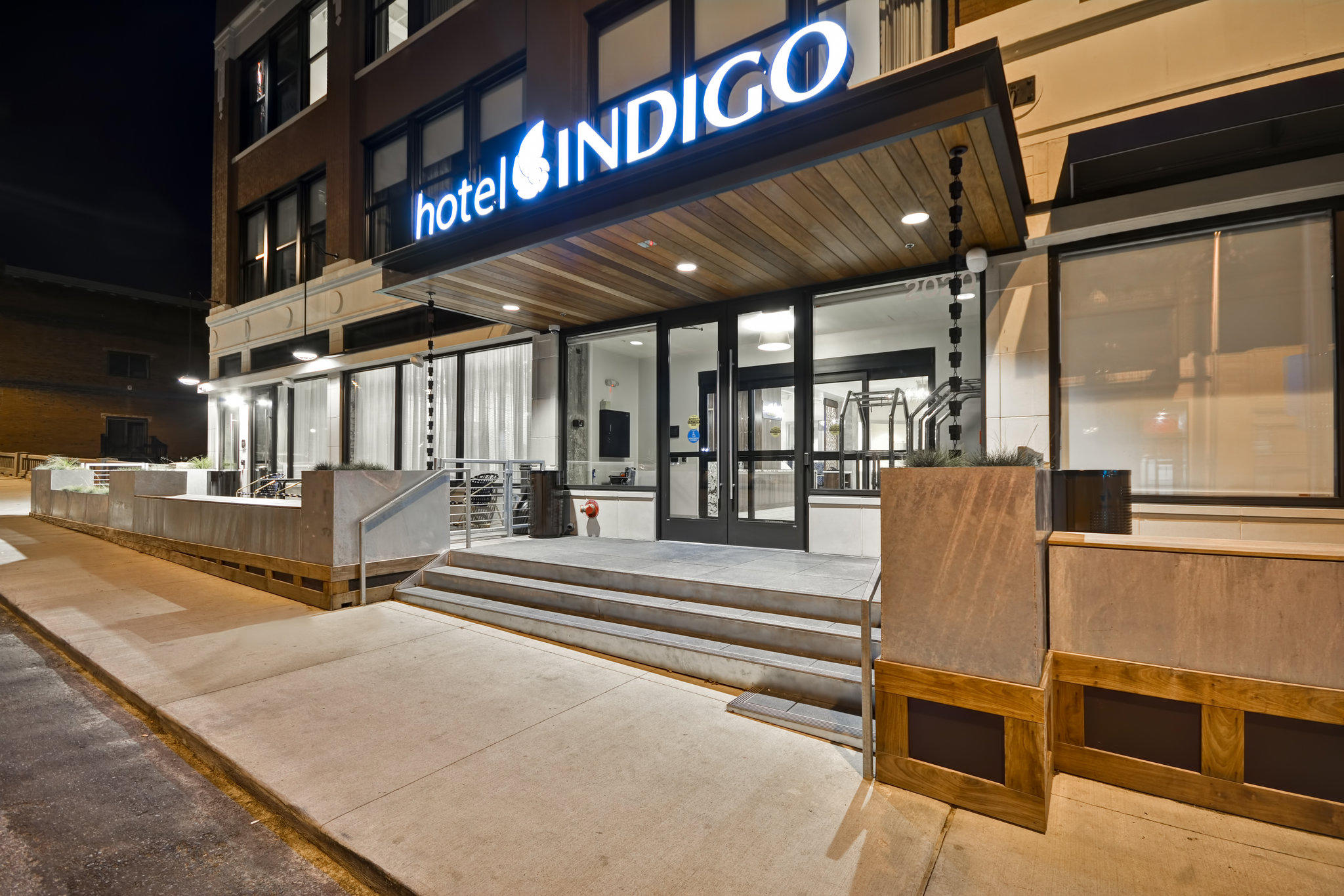 Hotel Indigo Kansas City – the Crossroads Photo