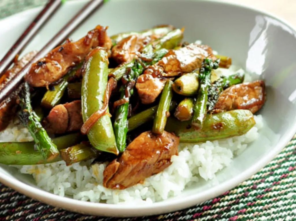 Roast Pork w/ Pea Pods / Thịt heo quay với đậu quả / 豉汁豬肉配豌豆莢