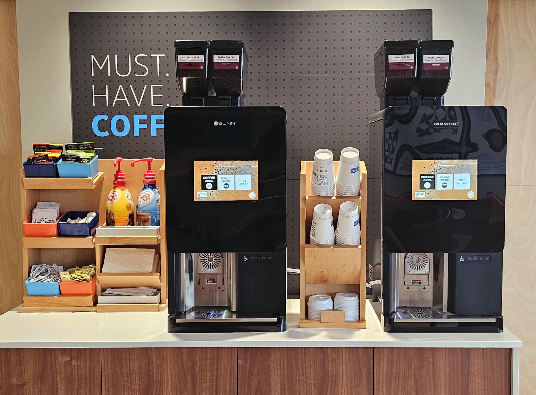 Holiday Inn Express & Suites Woodbridge by IHG Image