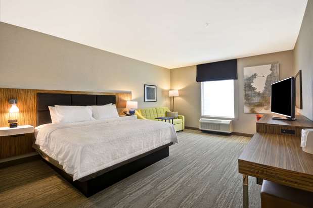 Images Hampton Inn & Suites Detroit/Warren