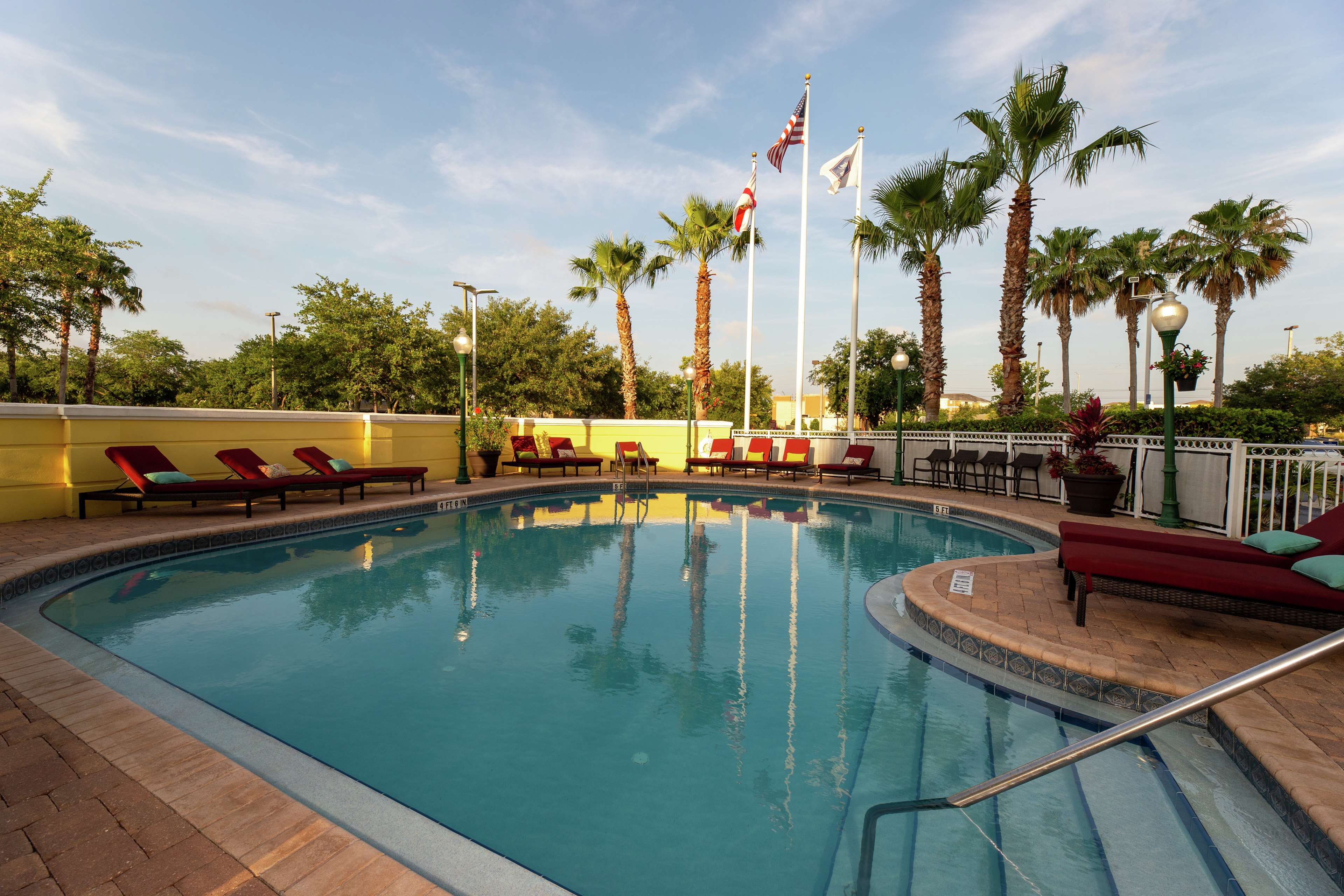 Hampton Inn & Suites Jacksonville Deerwood Park Photo