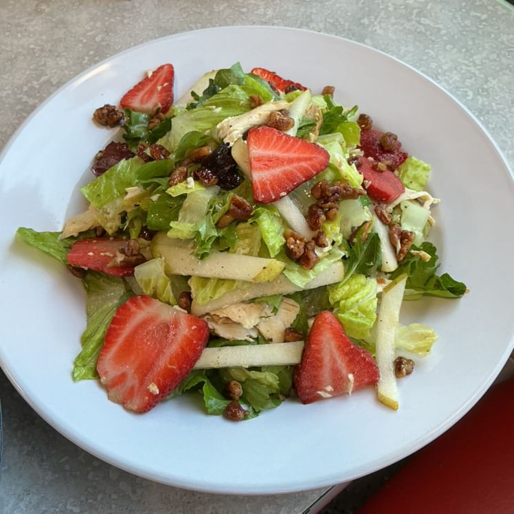 STRAWBERRY & PECAN SALAD
