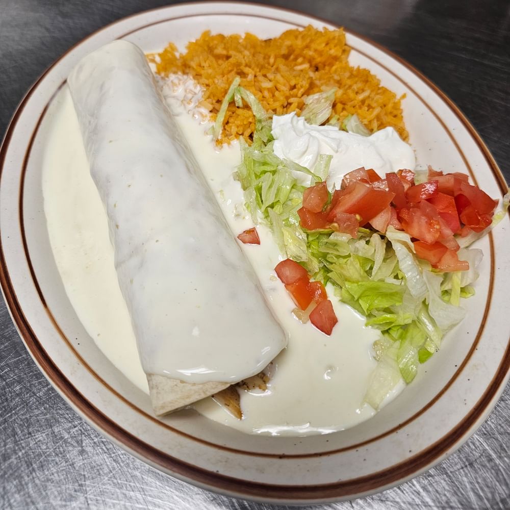 Lunch Burrito Con Crema