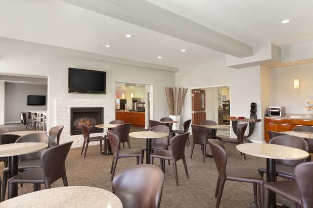 Images Best Western Plus Peppertree Inn at Omak