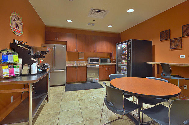 Images Premier Workspaces