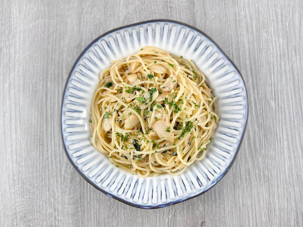 Pasta with Oil & Garlic