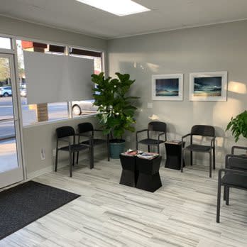 FYZICAL Therapy & Balance Centers - Lake Forest Photo