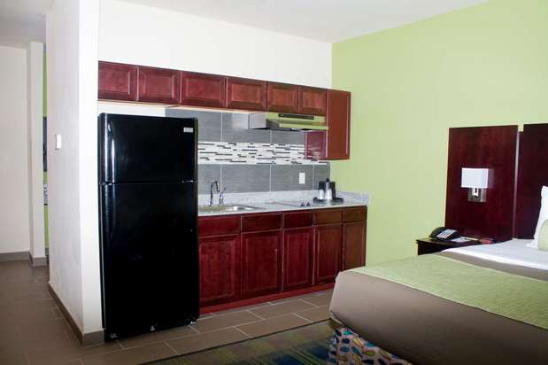 Images Best Western Plus Pratt