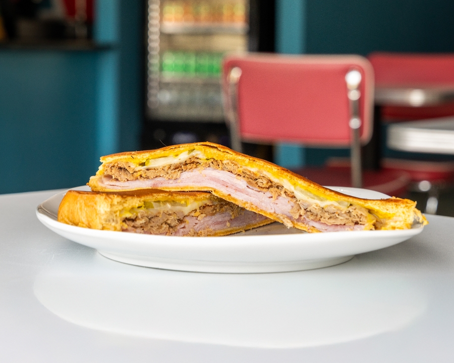 Media Noche Sandwich