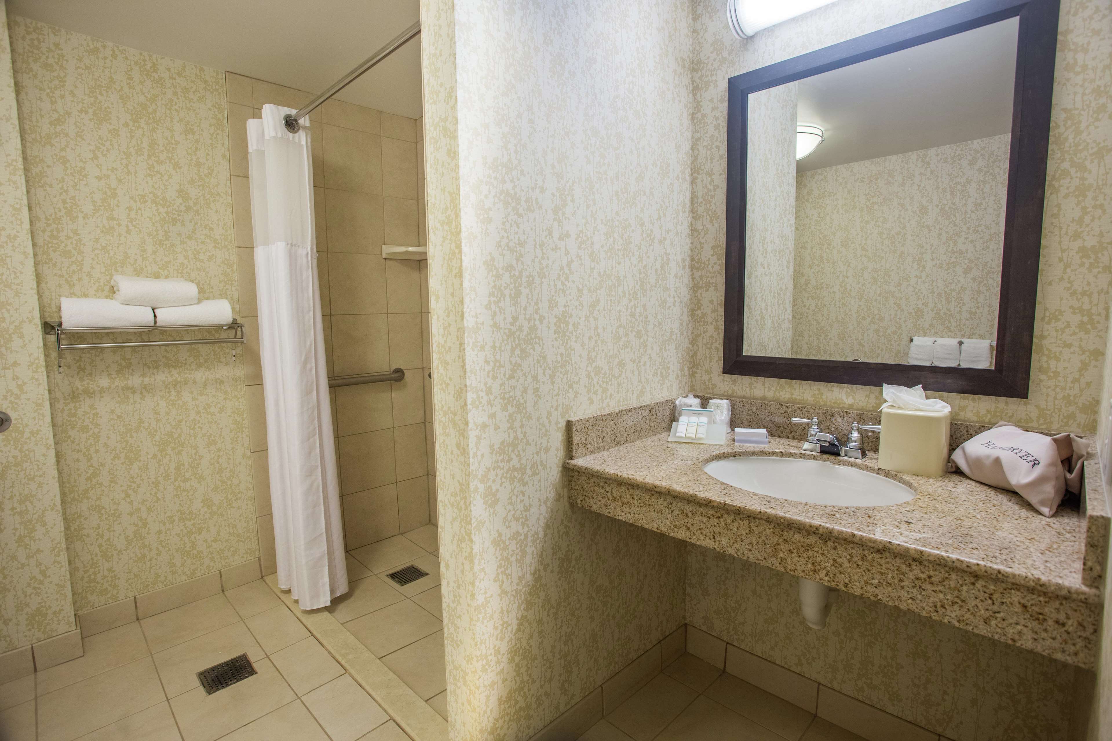 Hilton Garden Inn Providence Airport/Warwick Photo