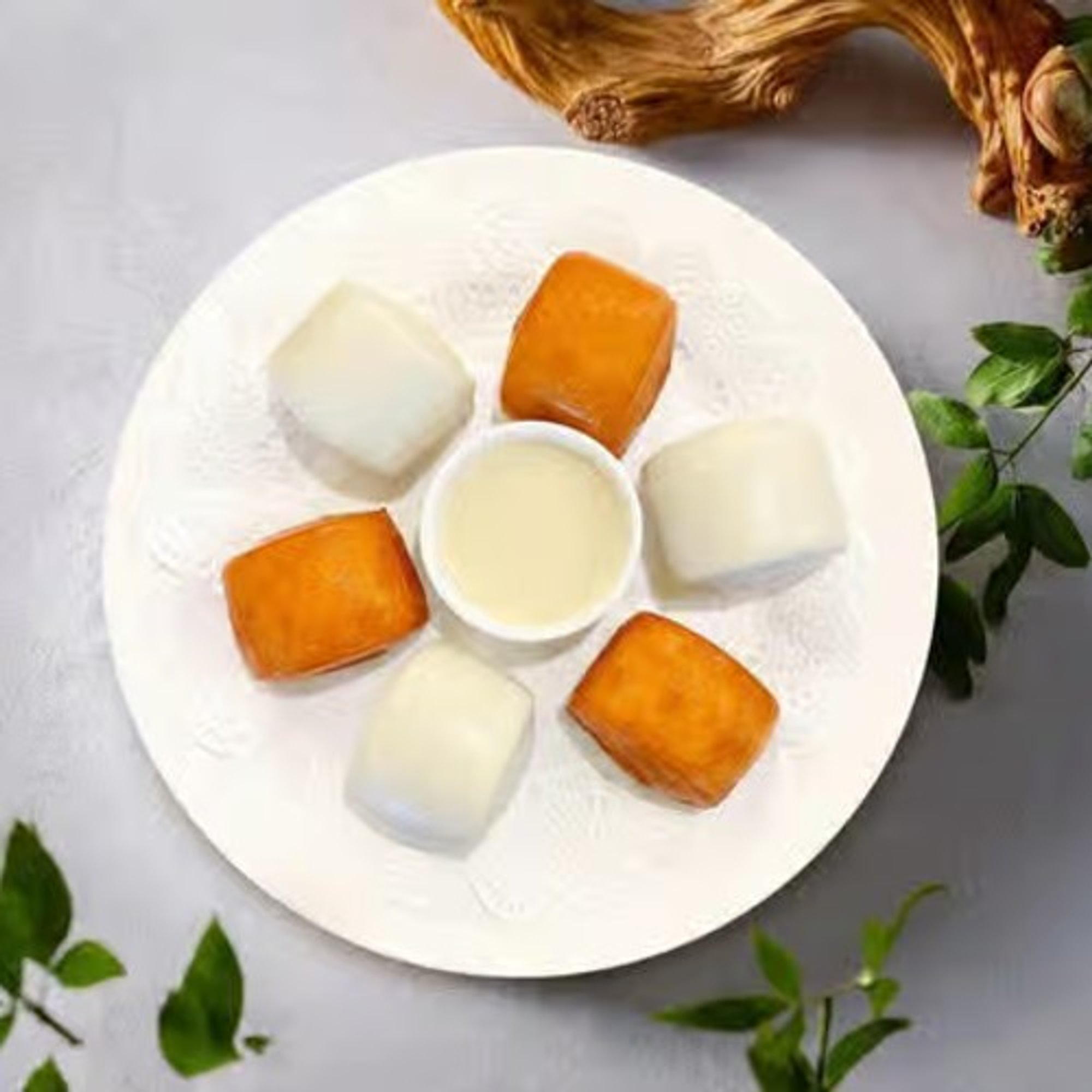 Deep-Fried and Steamed Mini Buns (6) / 金银馒头