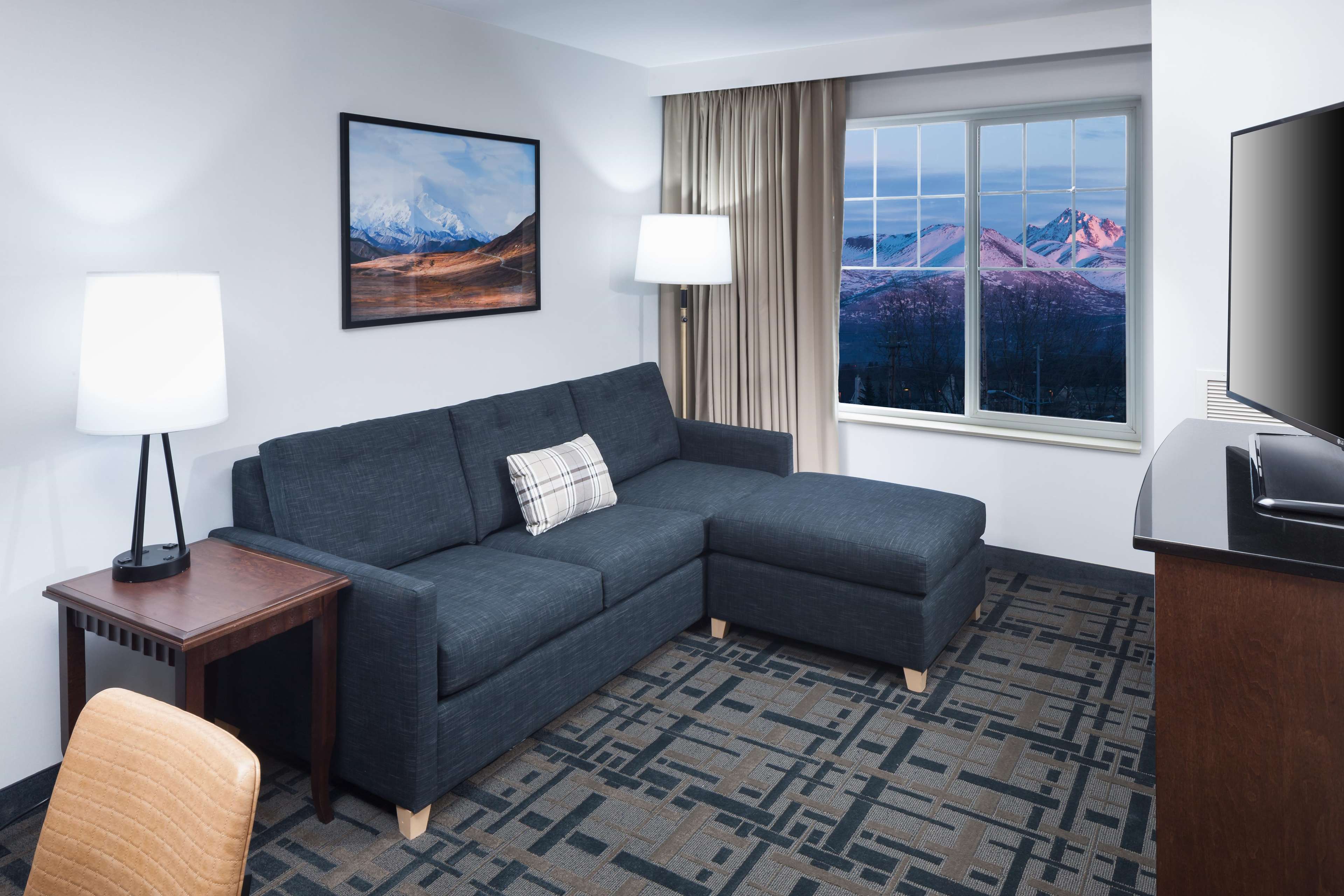 Embassy Suites by Hilton Anchorage Photo