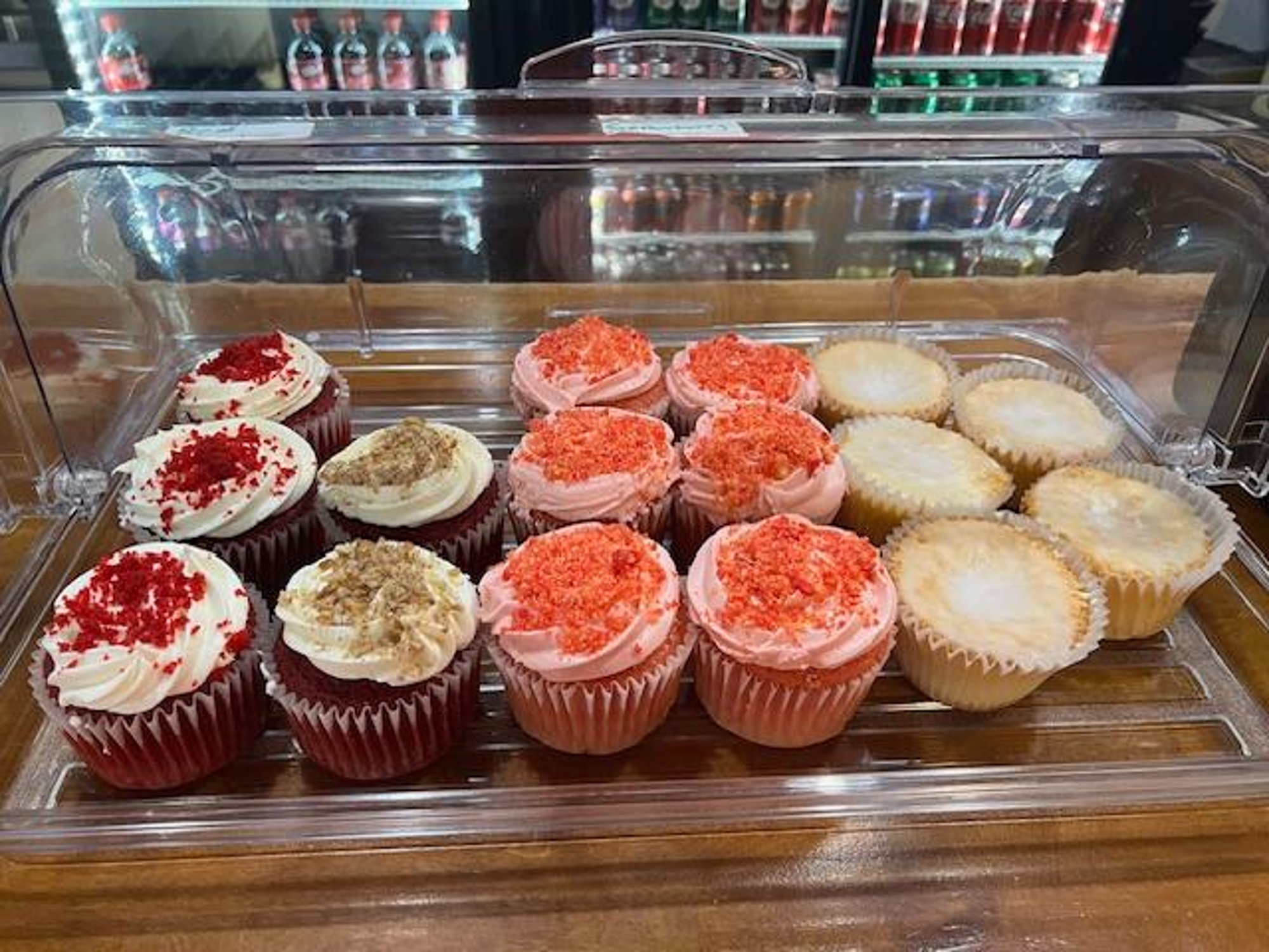 Moist Jumbo Cupcakes
