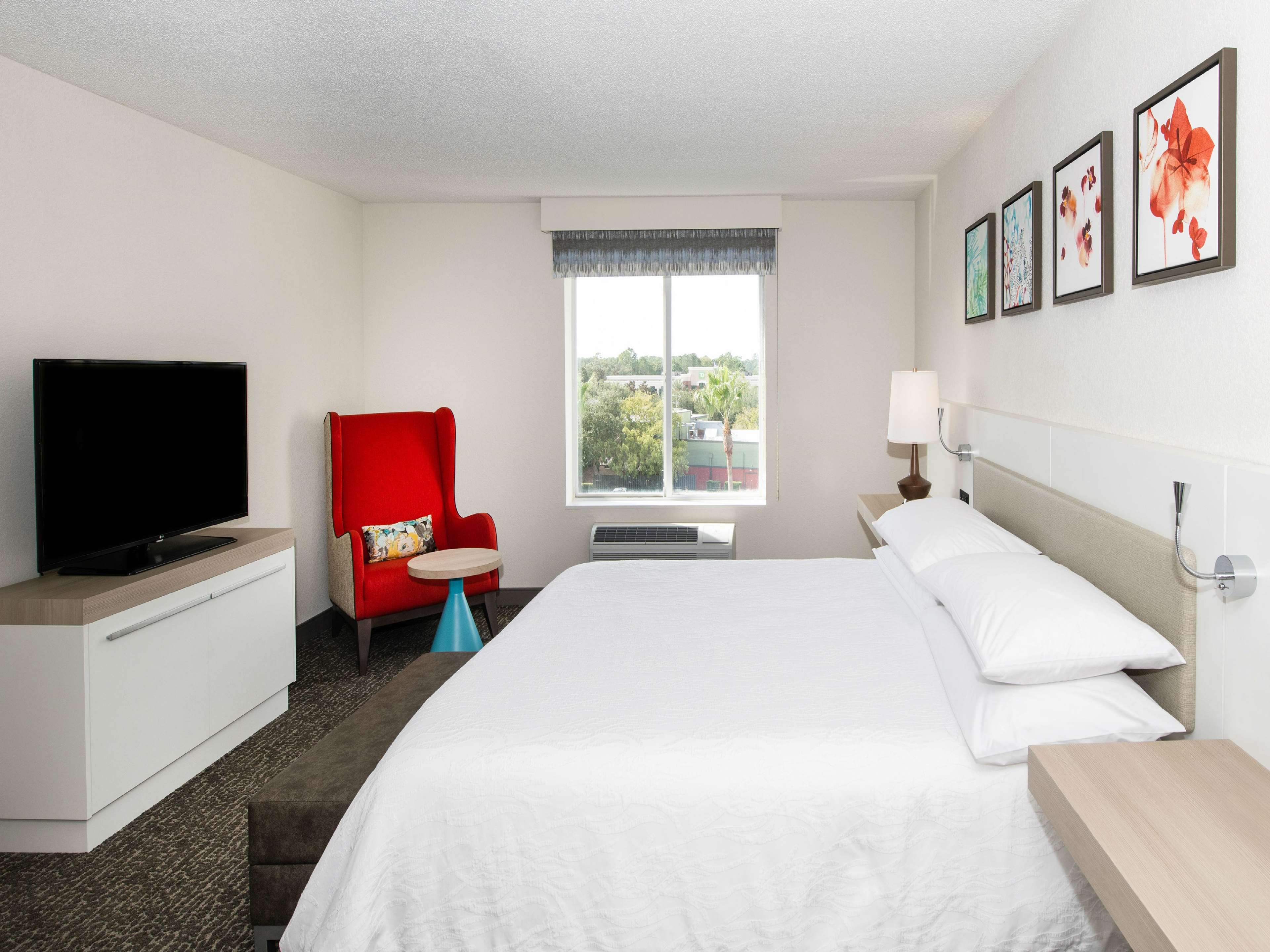 Hilton Garden Inn Jacksonville JTB/Deerwood Park Photo