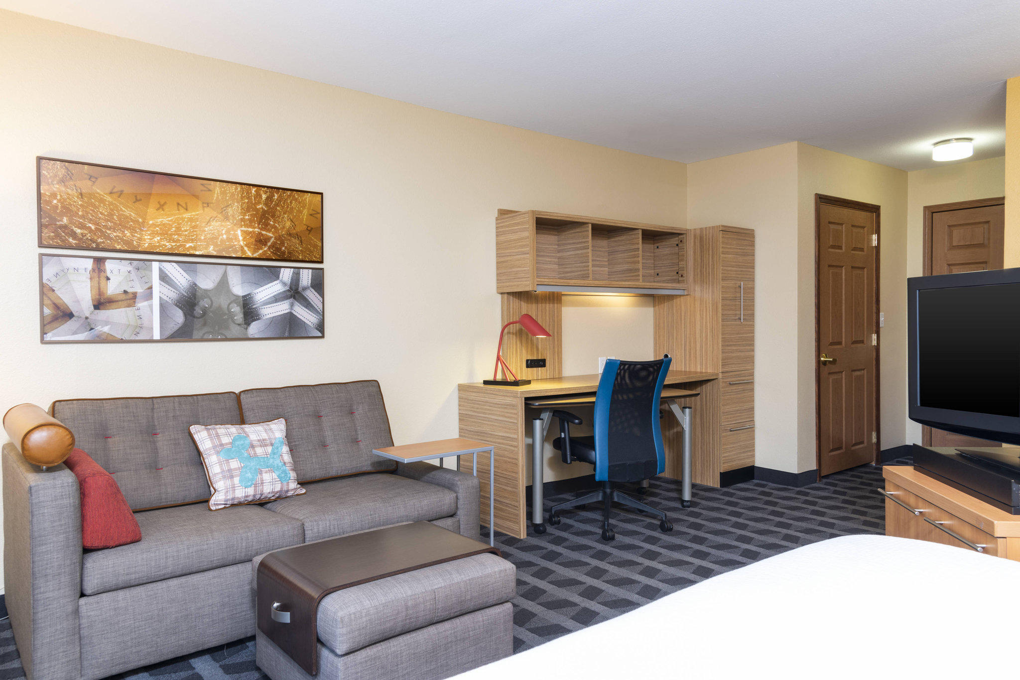 TownePlace Suites by Marriott East Lansing Photo