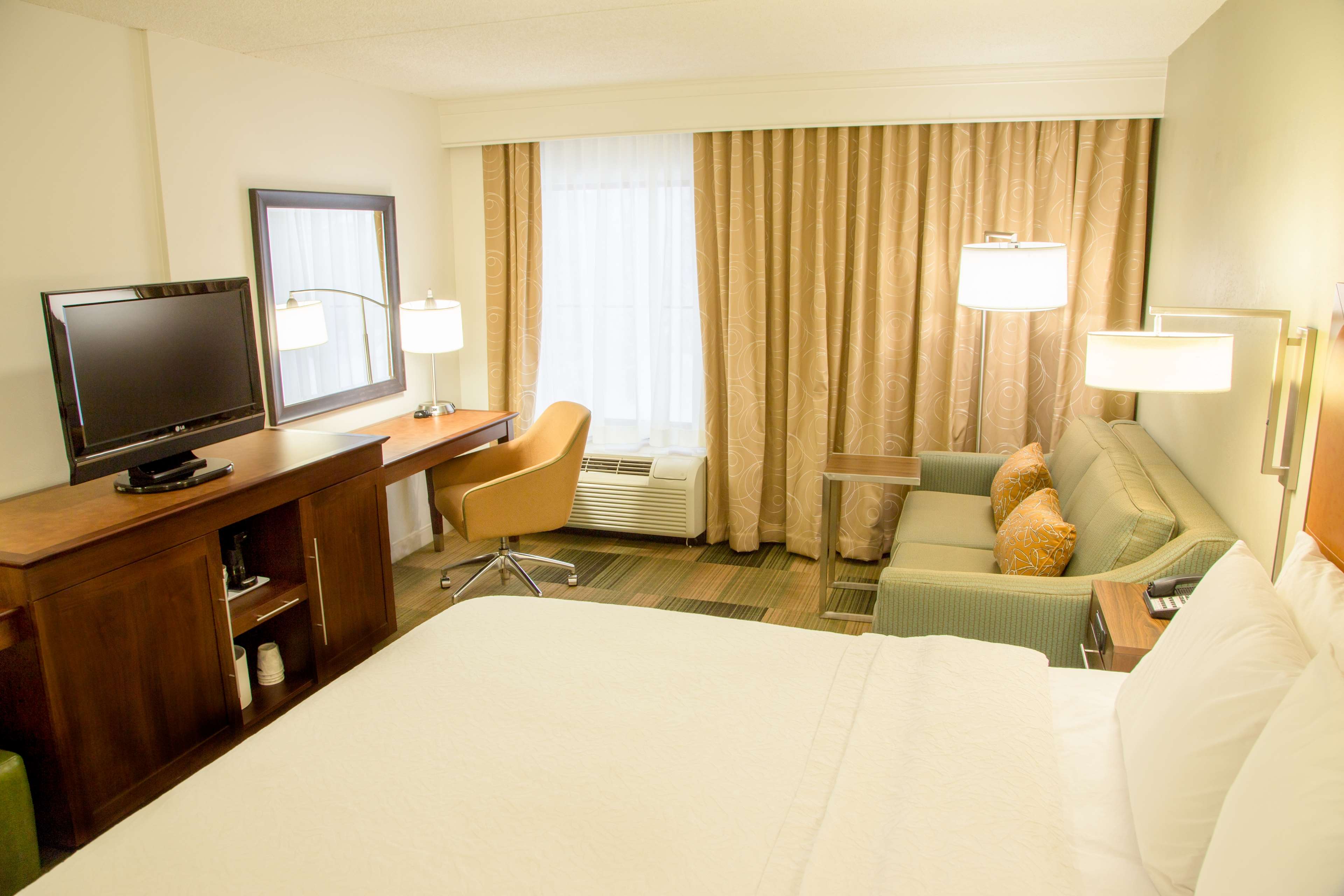Guest room