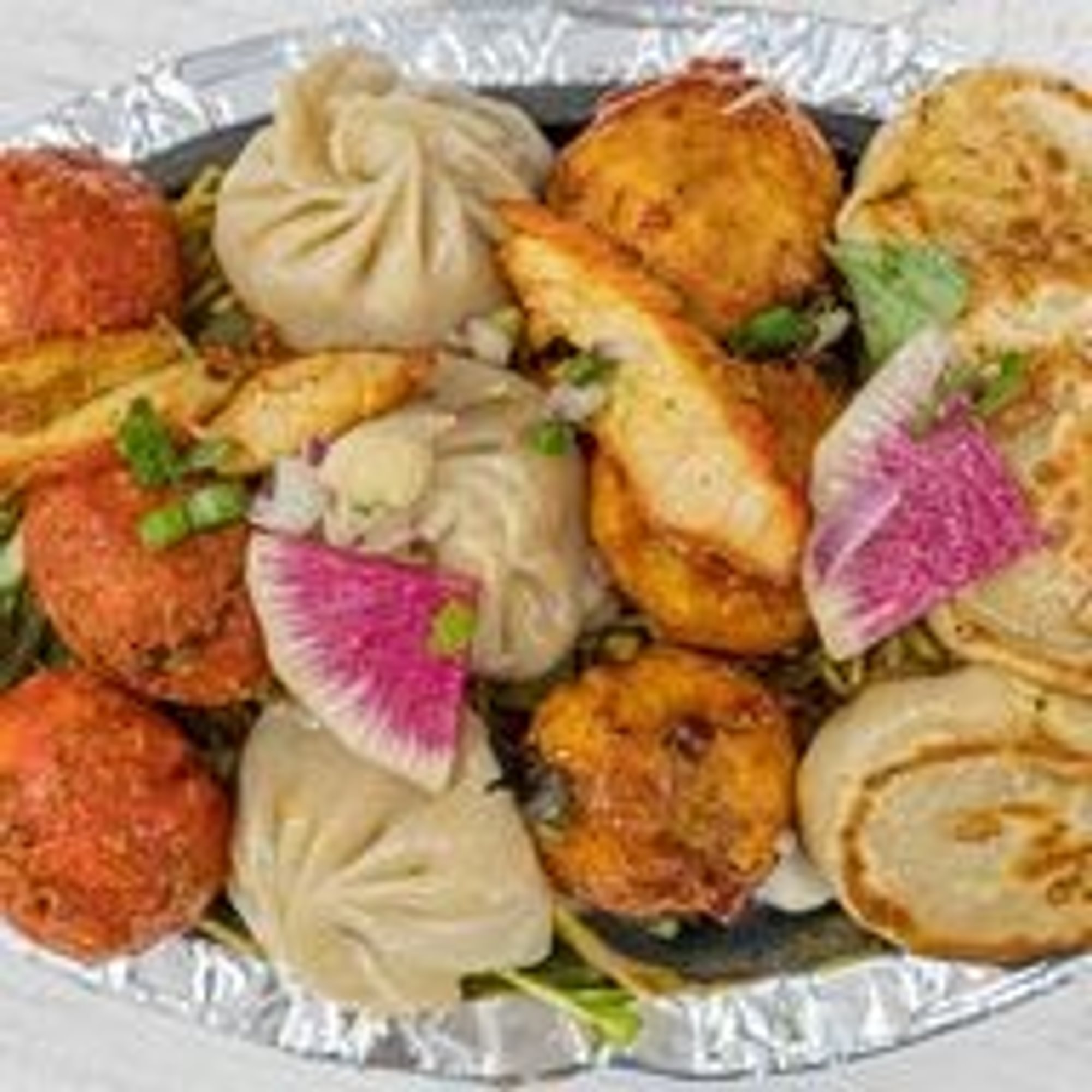 Chicken Momo Platter 12 Pieces (Everest Special)