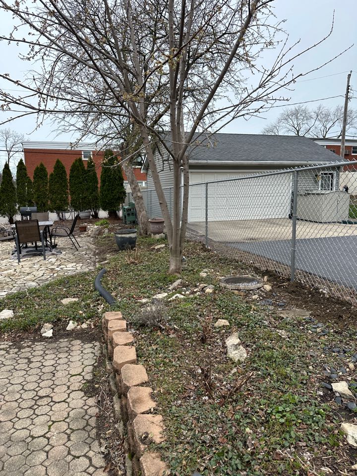 Top Rail Fence Naperville Image