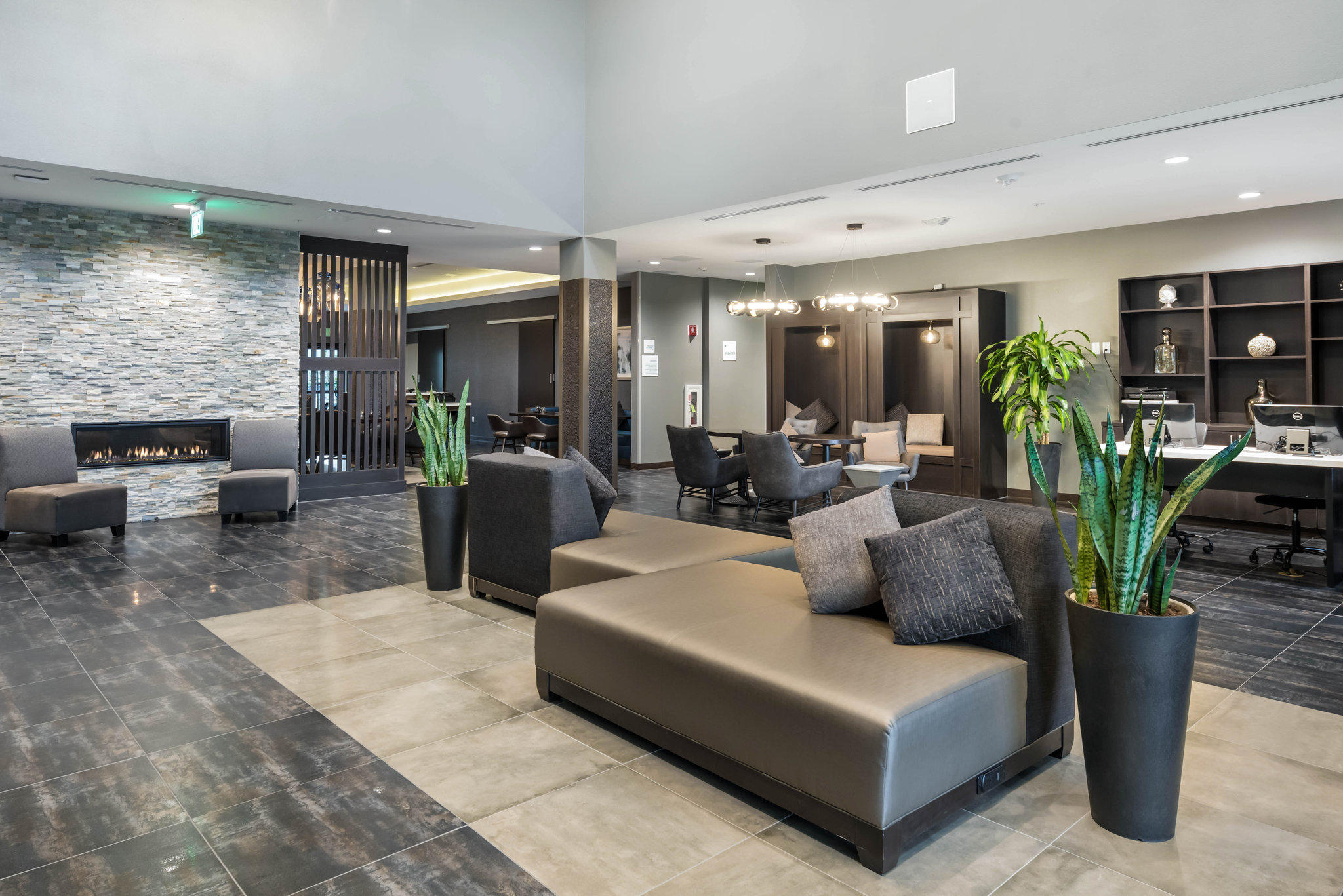 Holiday Inn & Suites Silicon Valley - Milpitas Photo