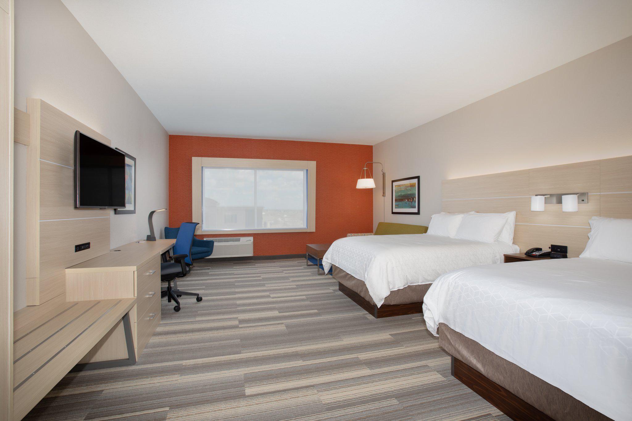 Holiday Inn Express & Suites Denver NE - Brighton Photo