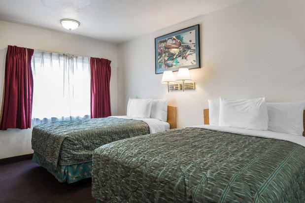 Images Rodeway Inn Beaumont I-10
