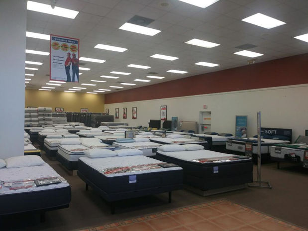 Images Mattress Firm Clearance - Closed