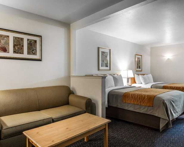 Images Comfort Inn & Suites Sequoia Kings Canyon