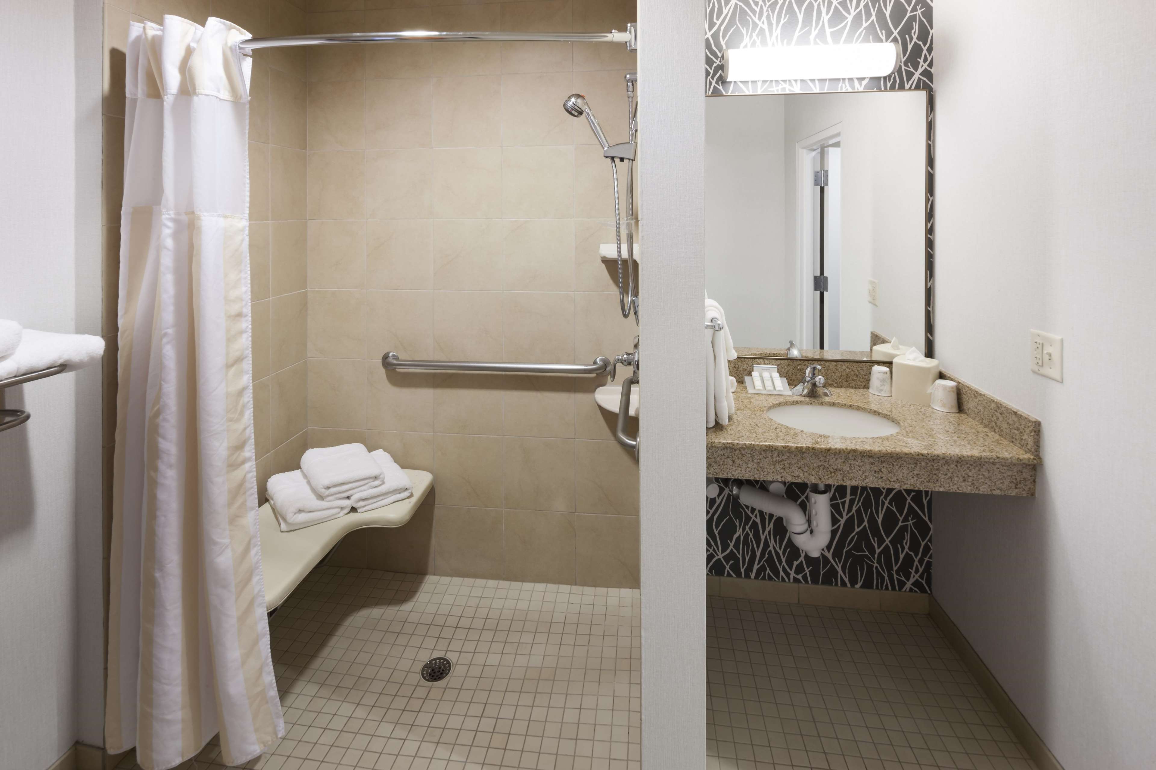 Hilton Garden Inn Austin North Photo