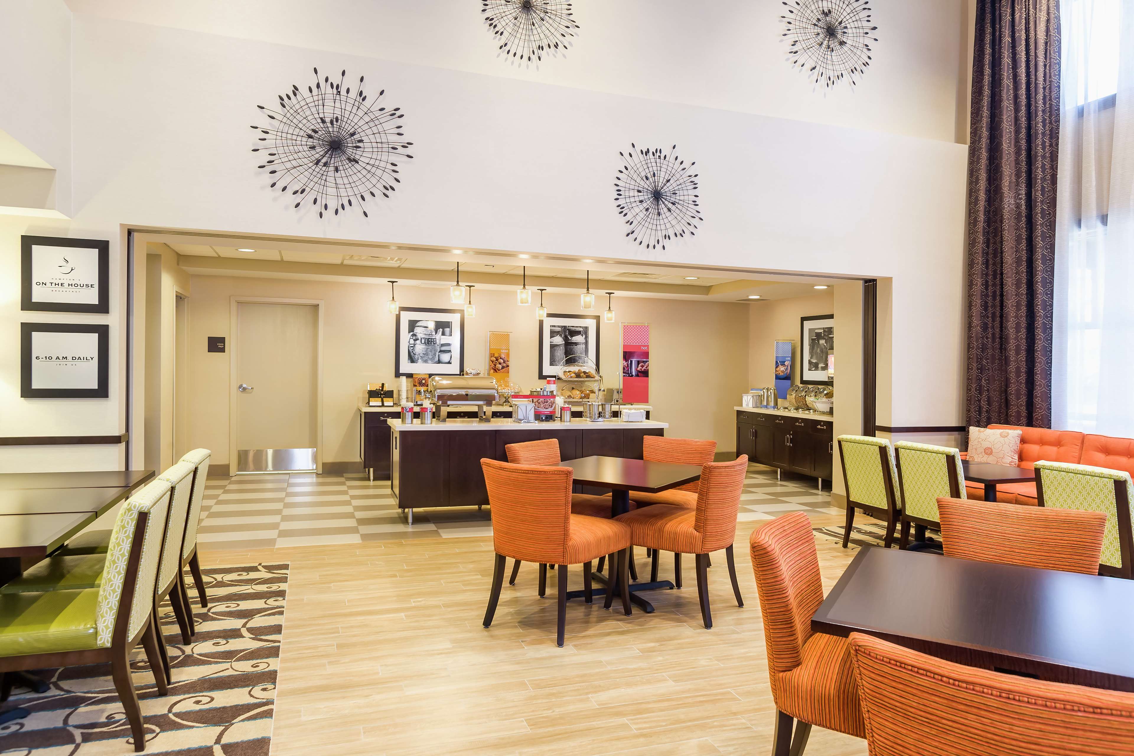 Hampton Inn & Suites San Bernardino Photo