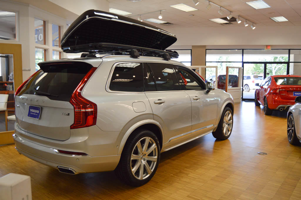 Volvo XC90 with Rooftop Cargo Box in Oklahoma City