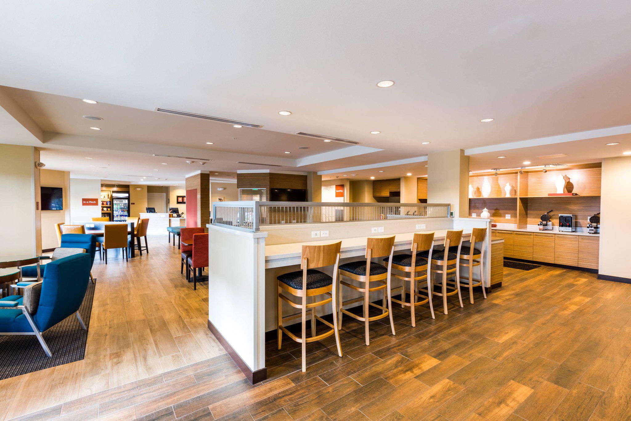 TownePlace Suites by Marriott Portland Beaverton Photo