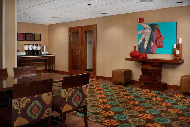 Images Hampton Inn Cherokee