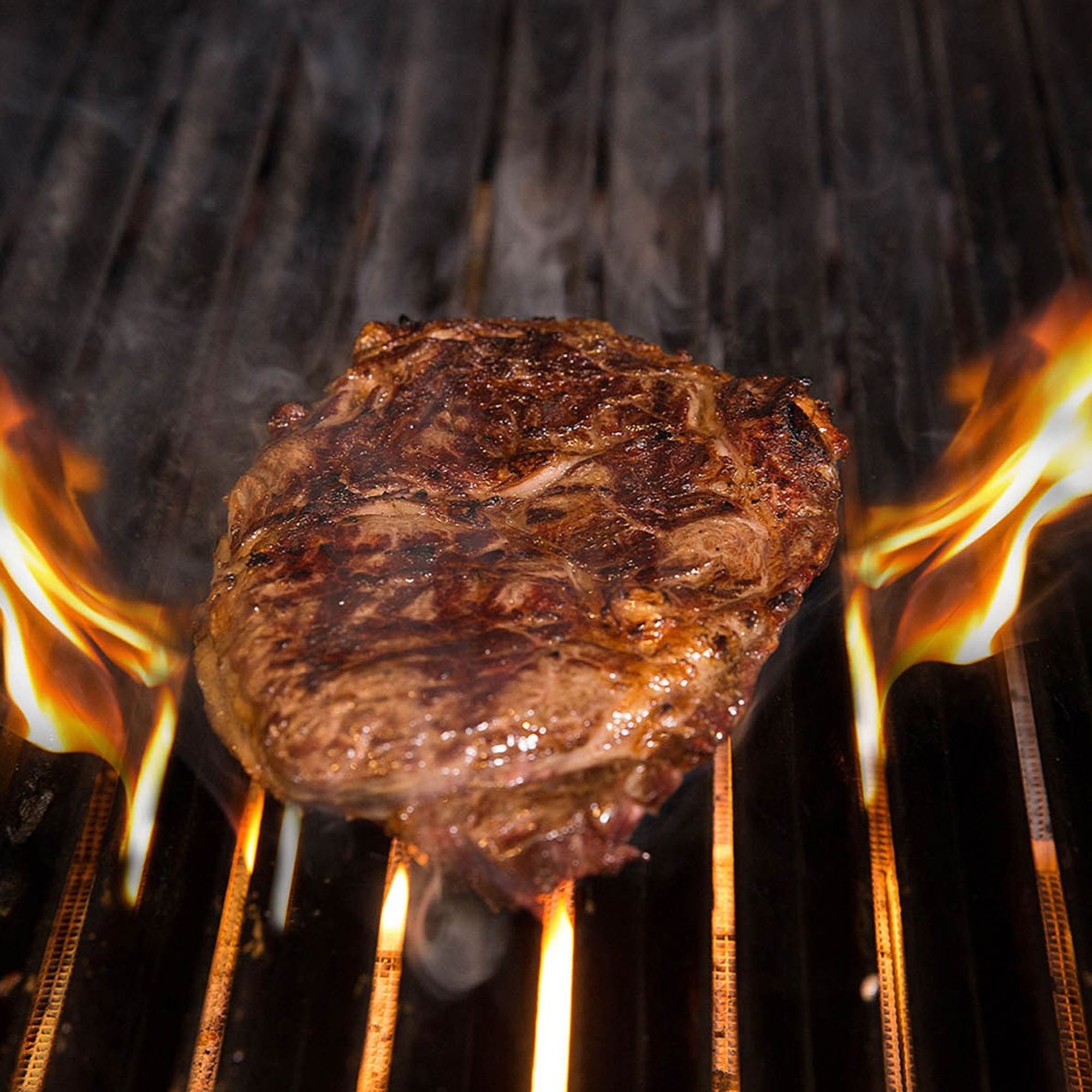 Parrillada De Carne Para Tres (2 Ojo De Bife 10oz, Bife De Chorizo 10oz, 1 Entraña 10oz)