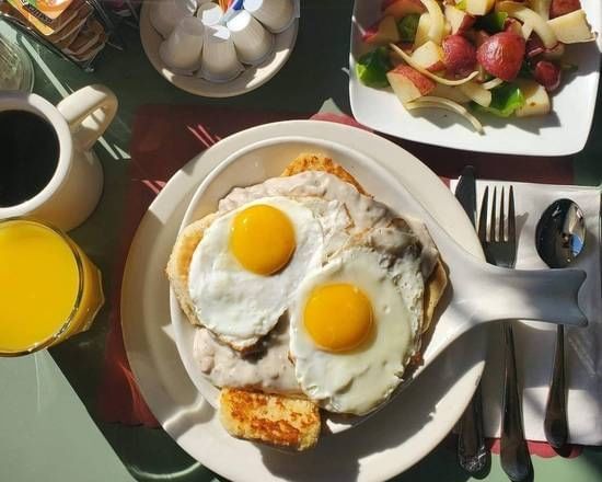 Biscuits & Gravy