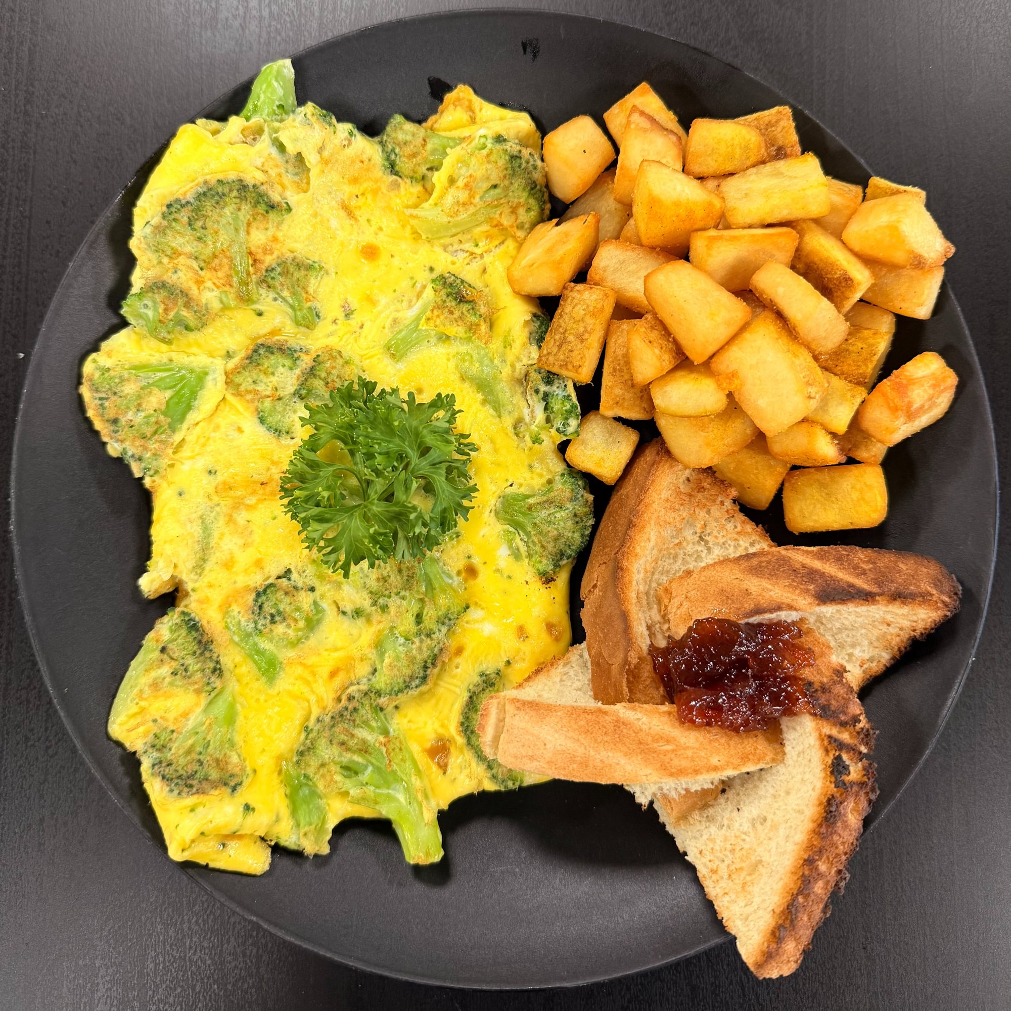 Broccoli Omelette Platter