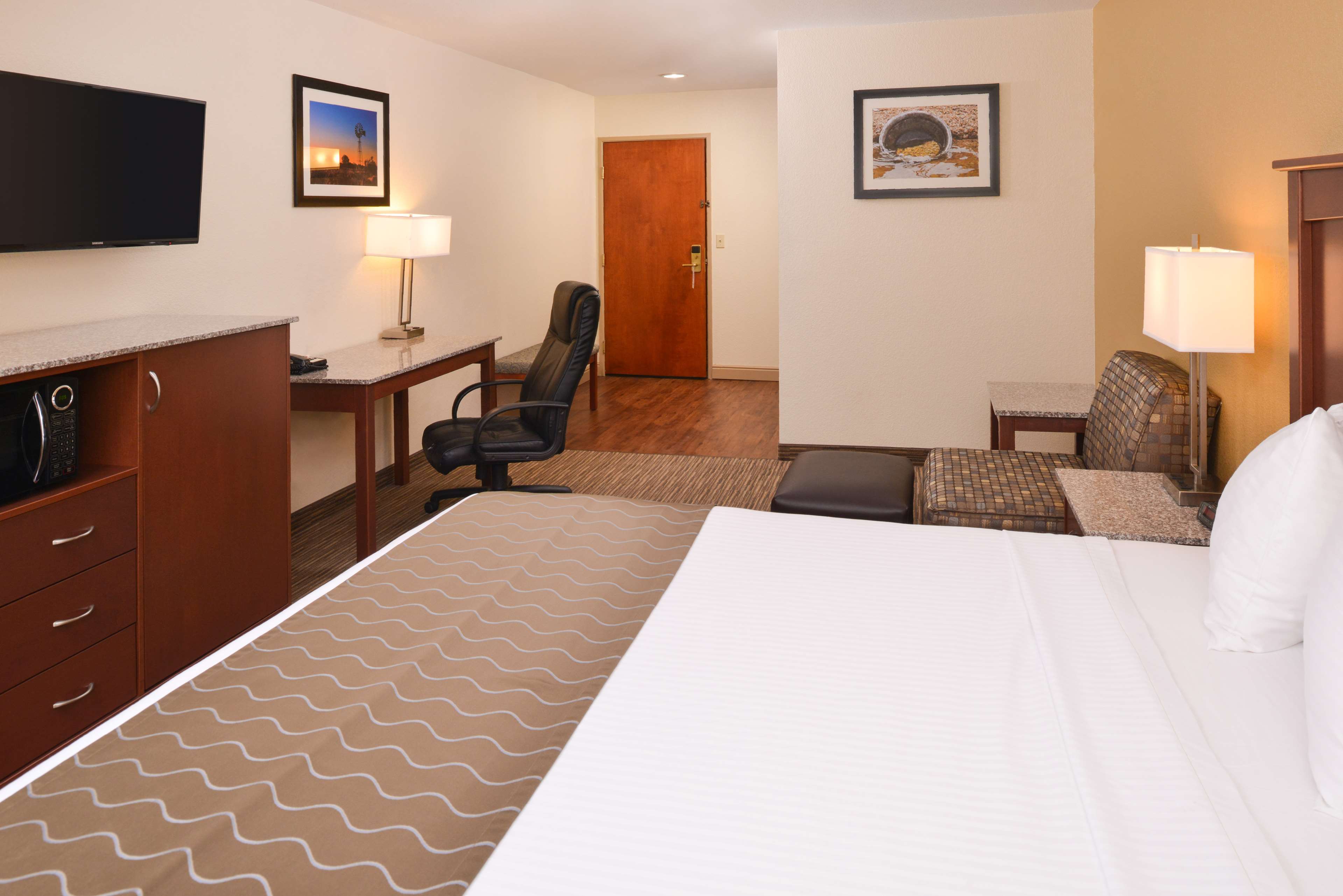 Best Western Executive Inn & Suites Photo