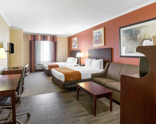 Images Comfort Suites