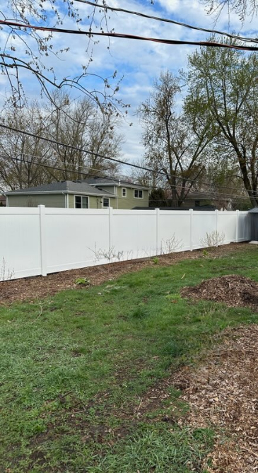 Top Rail Fence Naperville Image