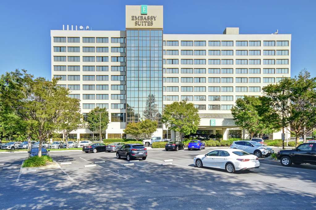 Embassy Suites by Hilton Santa Clara Silicon Valley Image