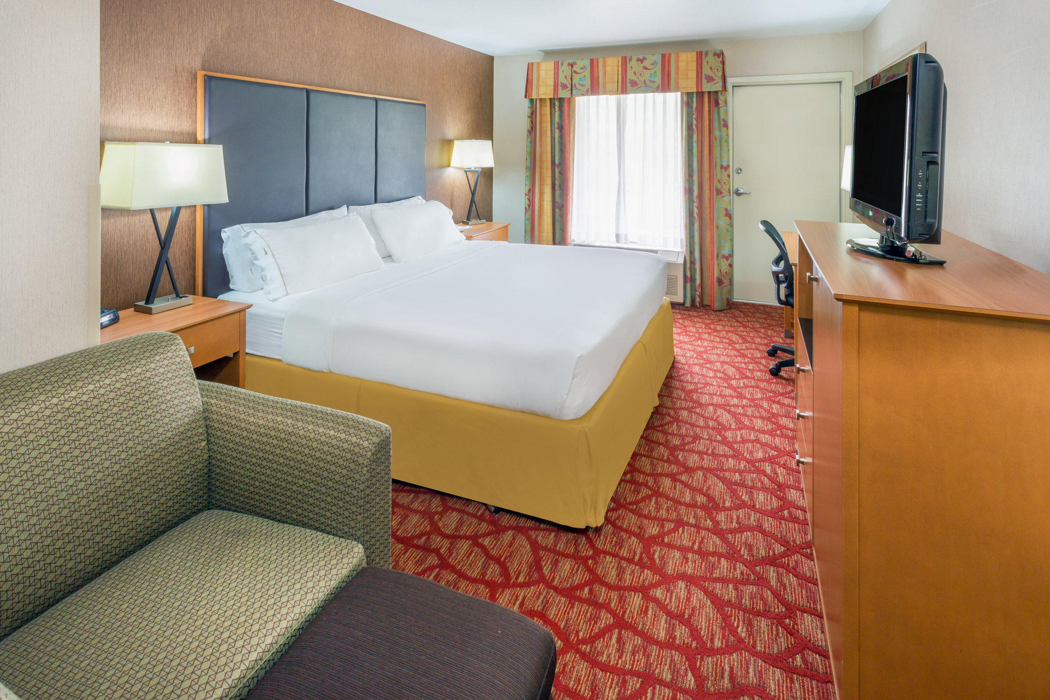 Holiday Inn Express Roseburg Photo