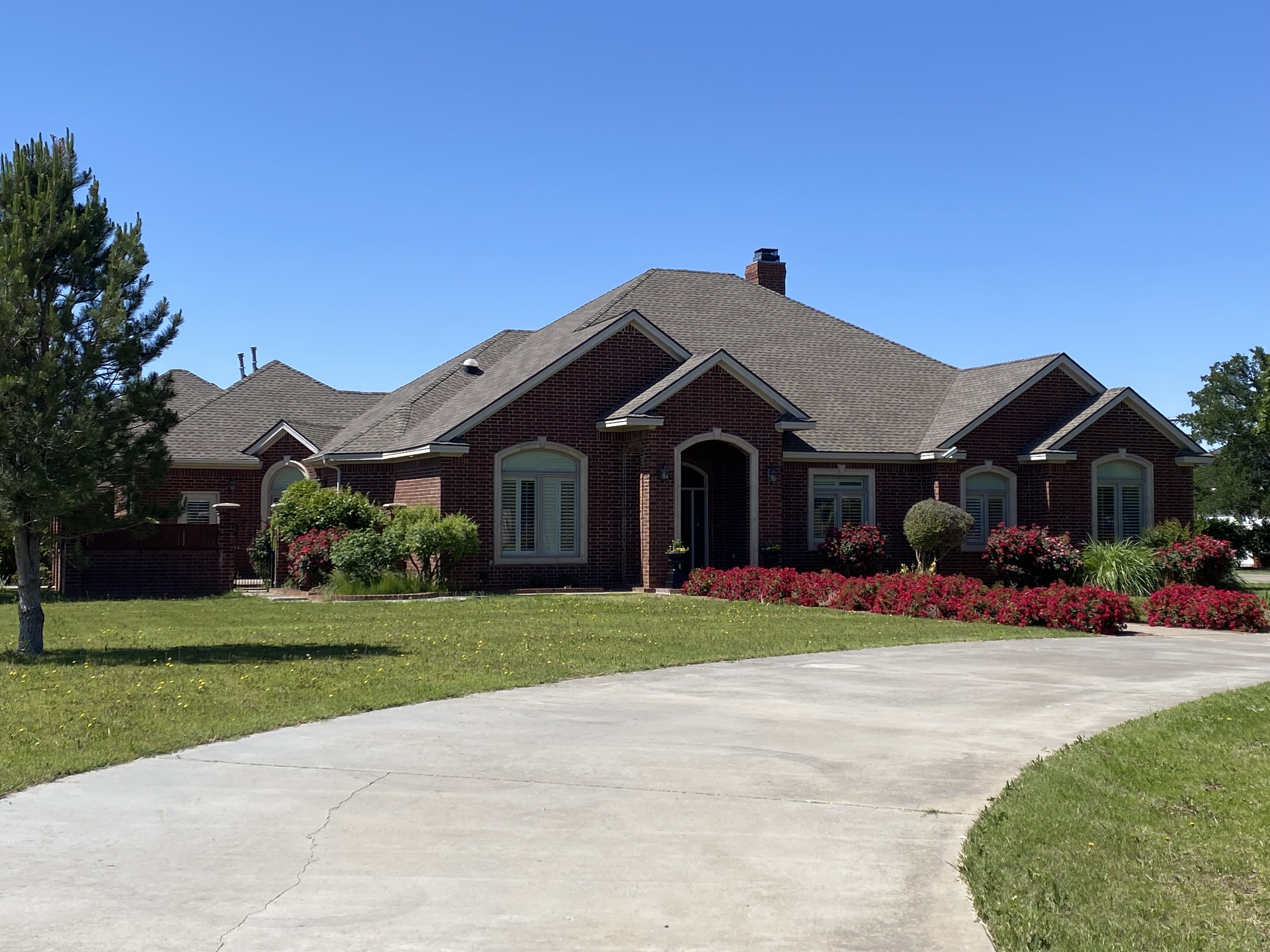 Clark's Roofing & Construction Image