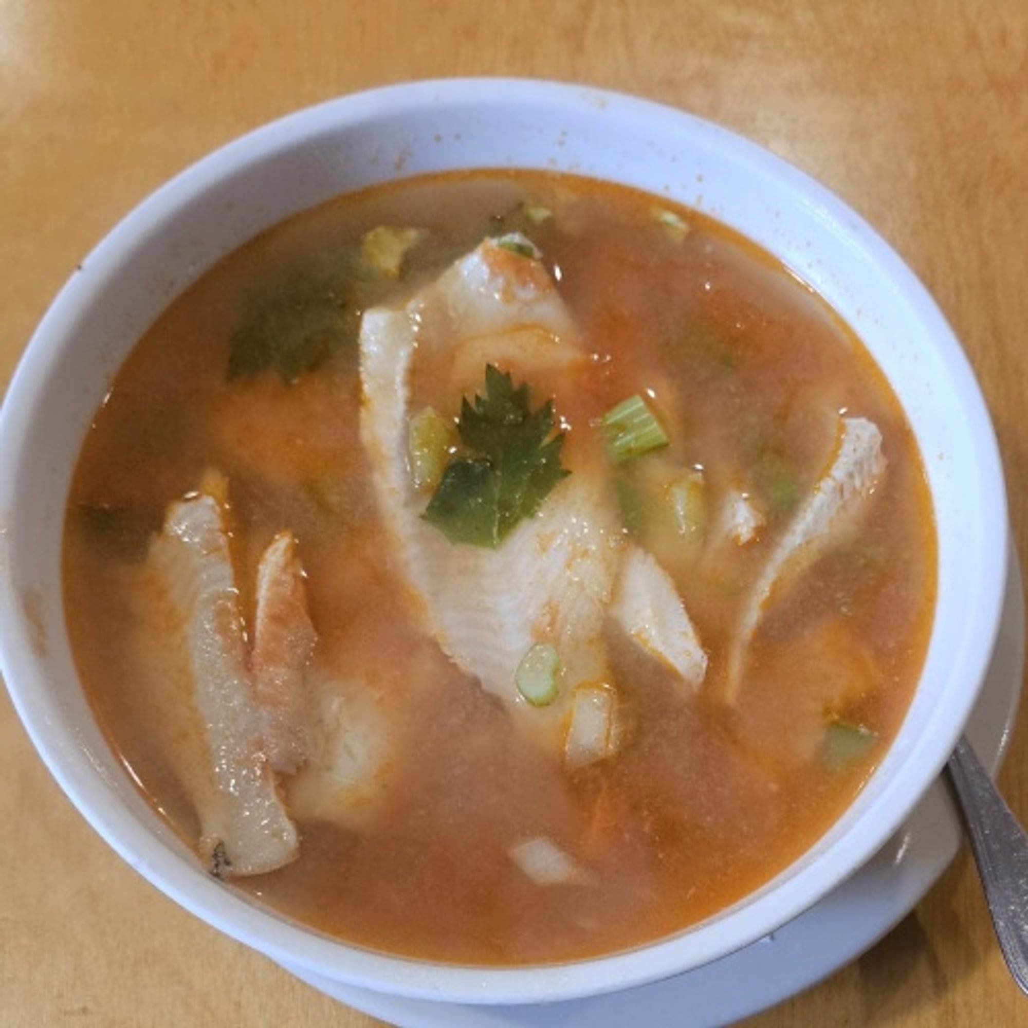 Sopa De Pescado Y Camarón