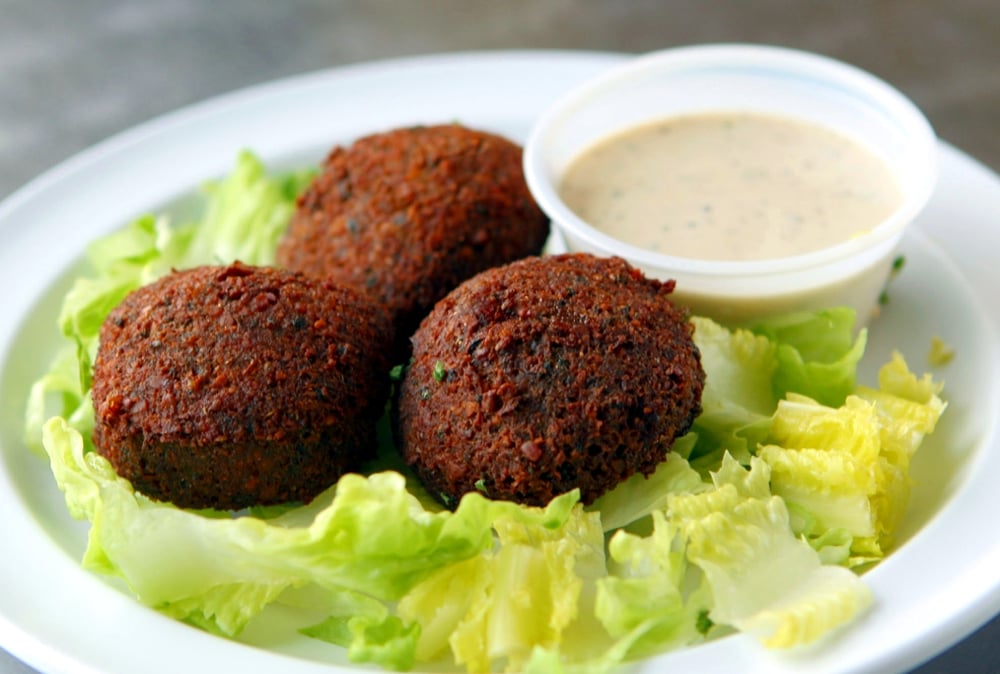 32. Falafel (3 pieces)