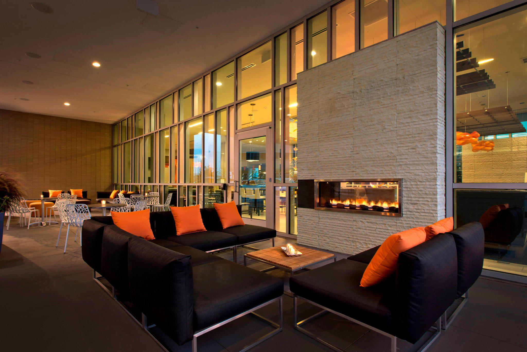 SpringHill Suites by Marriott Denver Downtown Photo