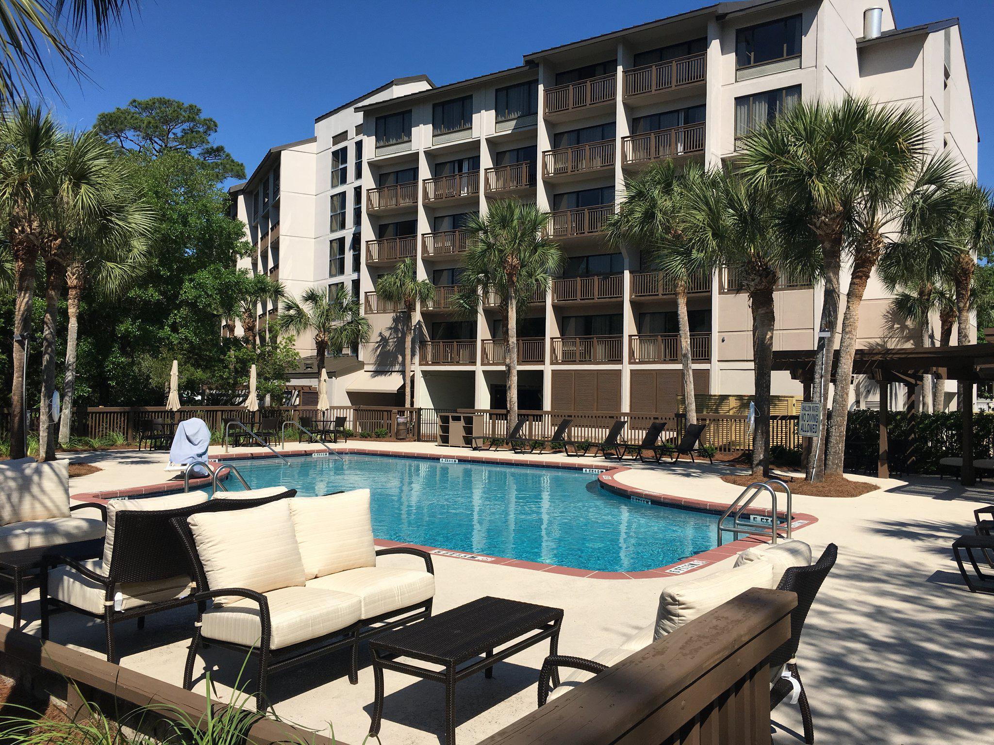 Holiday Inn Express Hilton Head Island Photo