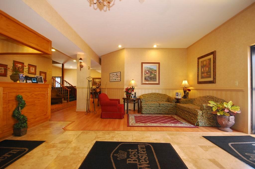 Best Western Plus Riverpark Inn & Conference Center Alpine Helen Image