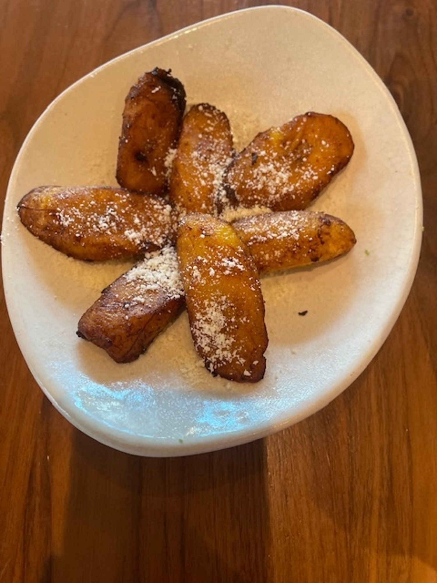 Plátanos y Queso Cotija
